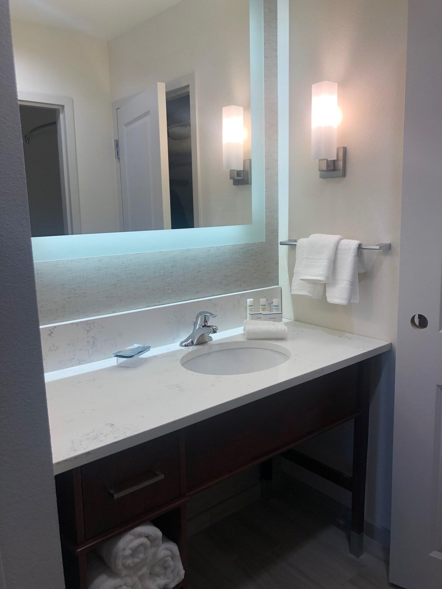 Hotel Homewood By Hilton Airport Salt Lake City