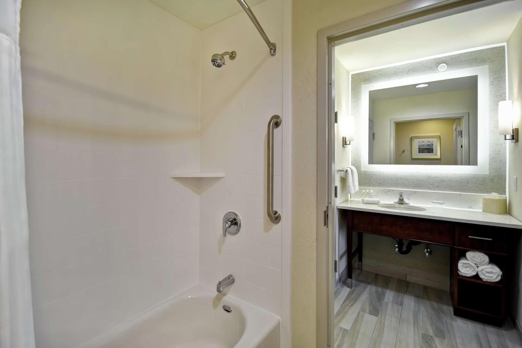 Homewood By Hilton Airport 3*